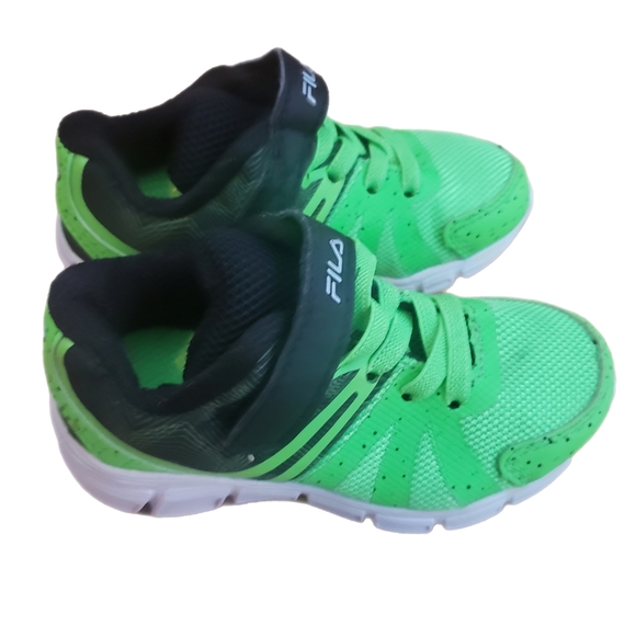 Fila Kids Green Sneakers for boy Size:7 - Picture 2 of 3